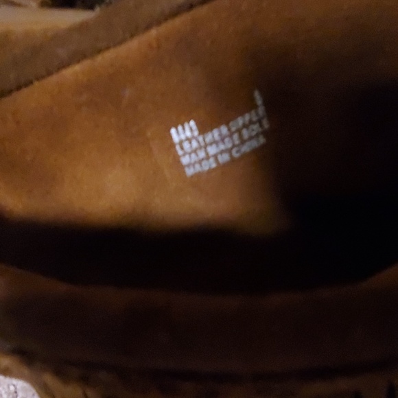 MINNETONKA THREE LAYER FRINGE BOOT - Picture 5 of 5